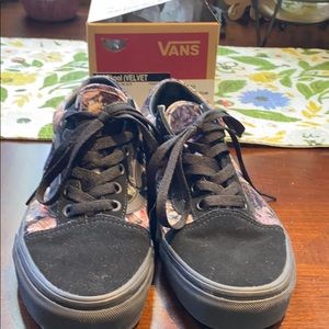 Vans Old school velvet floral and black